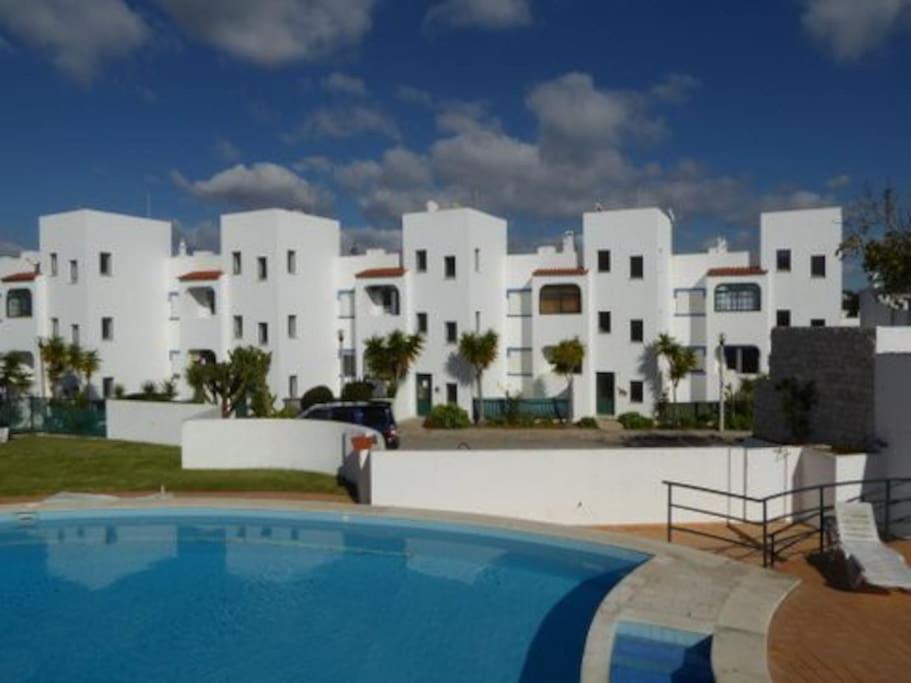 Apartamento Encantador A 100M Da Praia Карвоейру Экстерьер фото